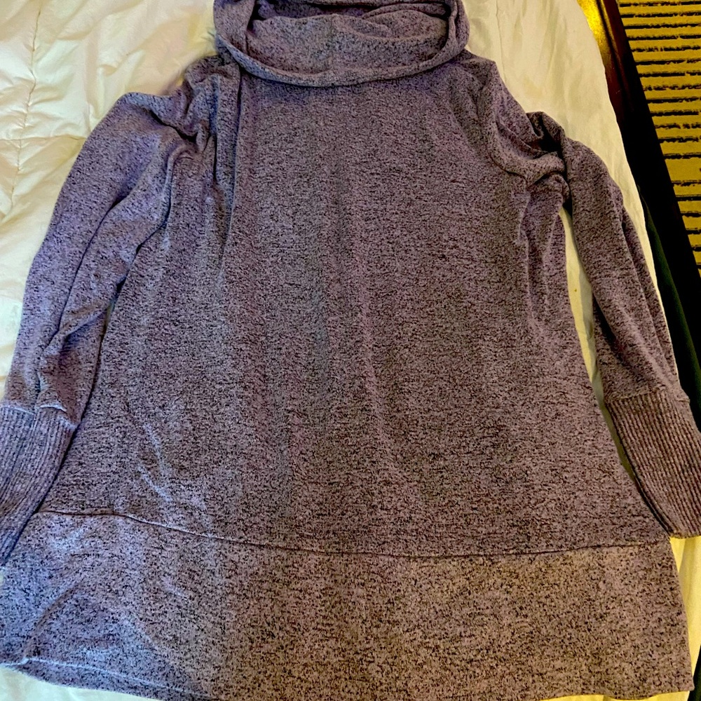 Reitmans Hyba scoop neck relaxed fit shirt